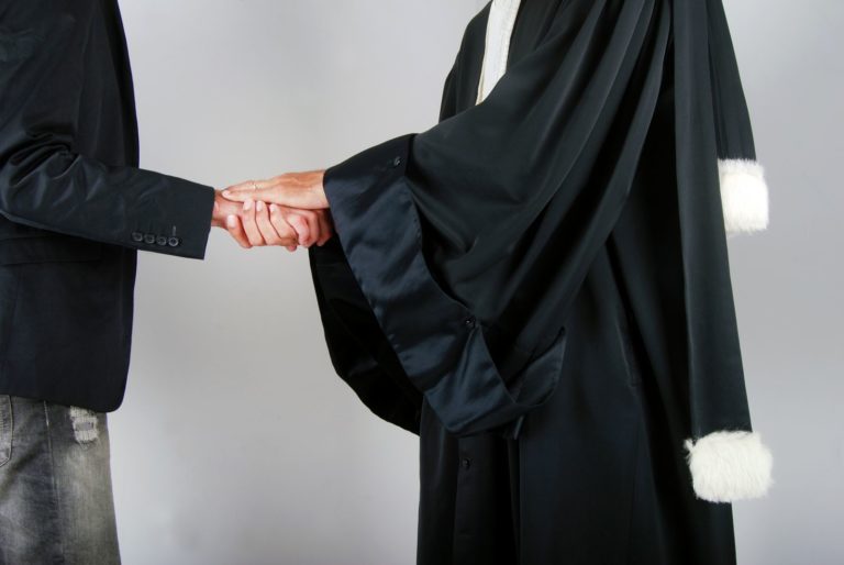Remboursement de la banque en cas de contestation d’une opération à distance