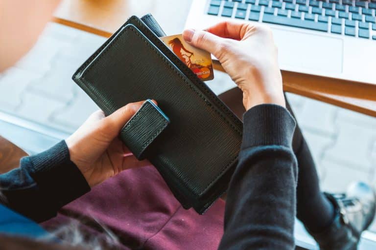 Comment choisir une carte bancaire ?