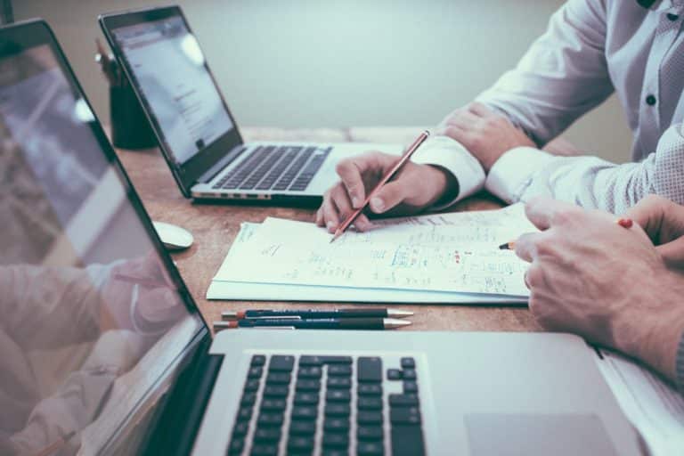 Comment obtenir un permis de travail ou un visa pour travailler aux USA ?