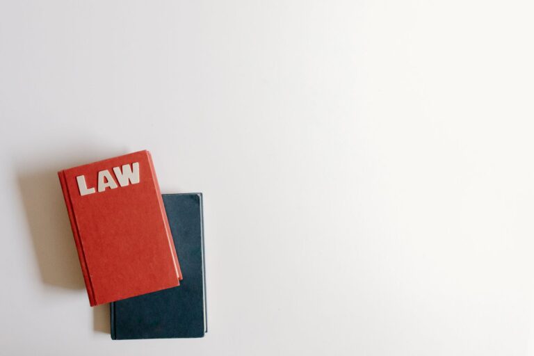 Comment choisir un avocat spécialisé en affaires sans tomber dans les pièges ?